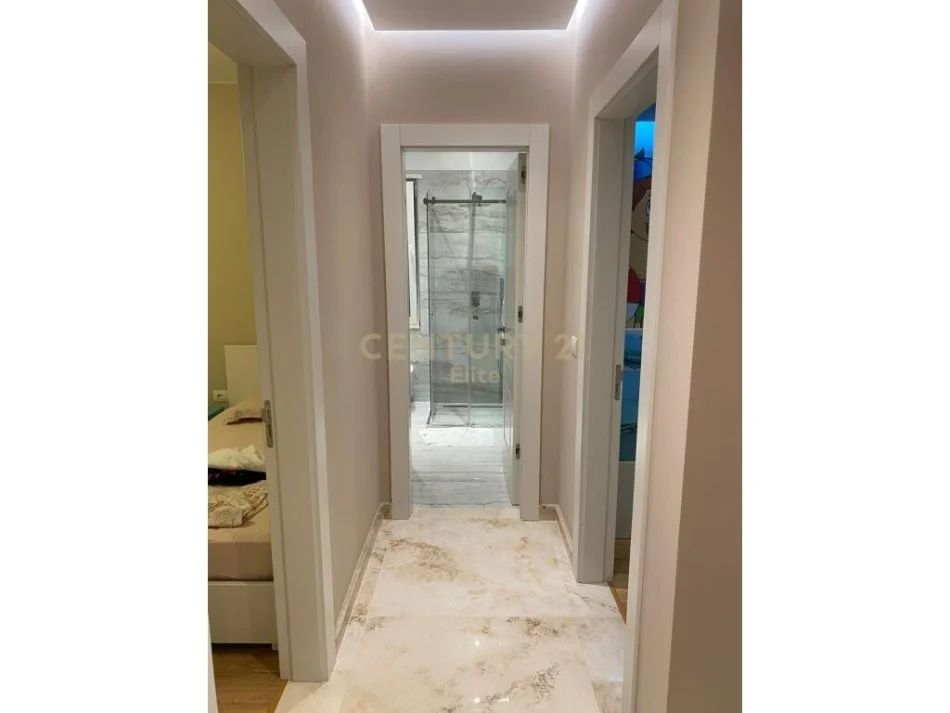 Durres, shitet Vile 3+1+Aneks+Ballkon Kati 2, 280 m² 750.000 € (Gjiri i Lalezit)