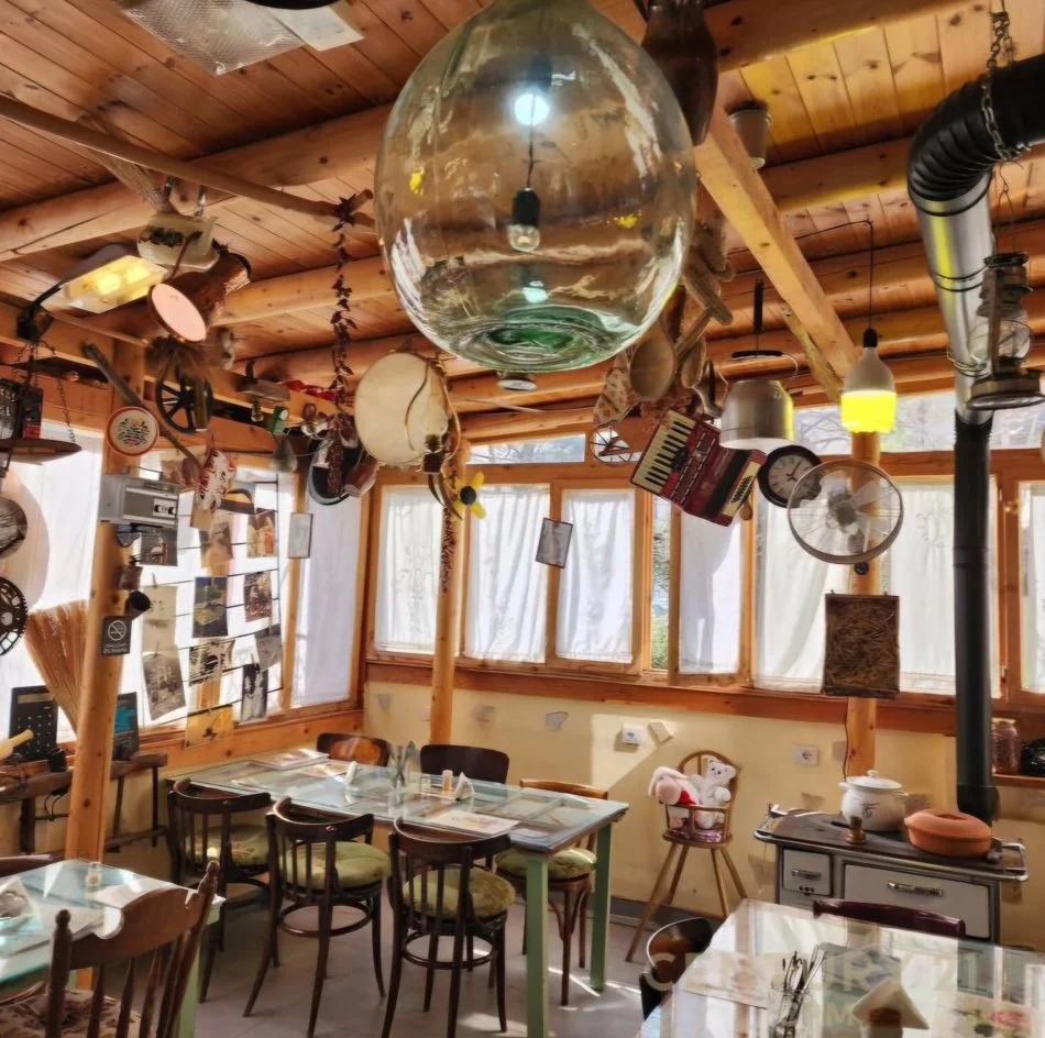 Tirane, shitet bar-resorant Kati 0, 66 m² 260.000 € (Vasil Shanto)