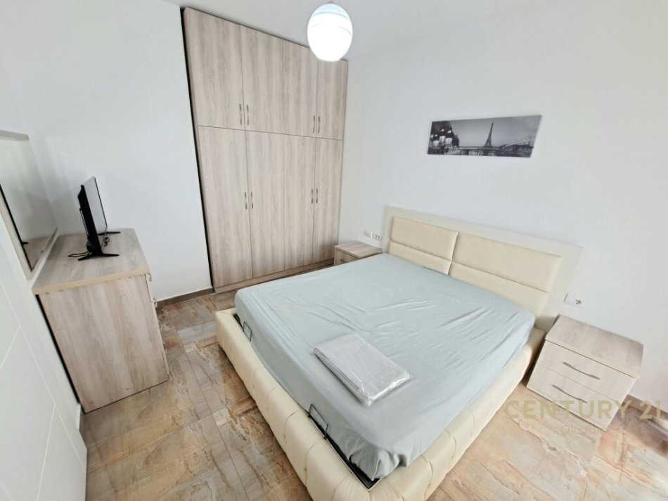 Tirane, jepet me qera apartament 1+1+Aneks+Ballkon Kati 1, 57 m² 550 € (Liqeni i That)