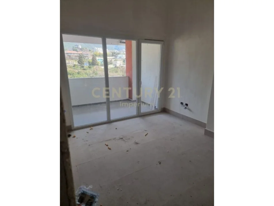 Tirane, shitet apartament 2+1 Kati 5, 120 m² 139.400 € (Fresku)