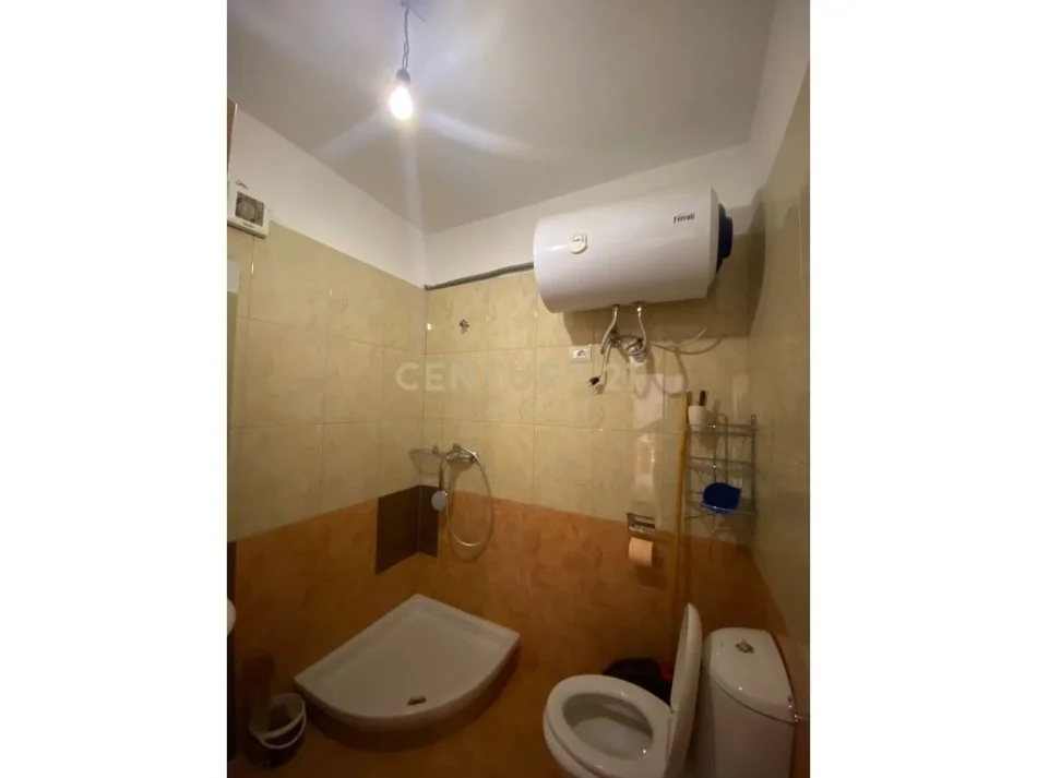 Tirane, jepet me qera apartament 2+1 Kati 9, 105 m² 700 € (21 Djetori)