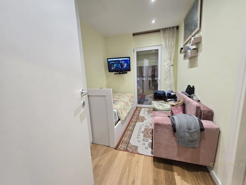 Tirane, shitet apartament Kati 4, 105 m² 210.000 € 