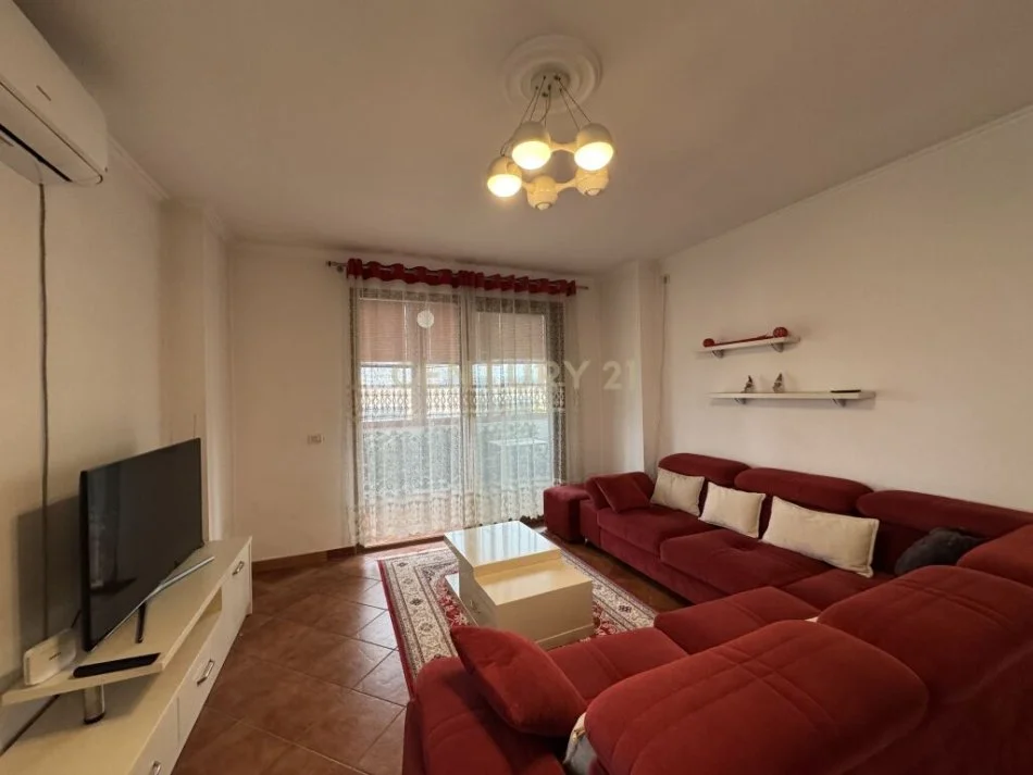 Tirane, jepet me qera apartament 2+1 Kati 6, 100 m² 590 € (Brryli)