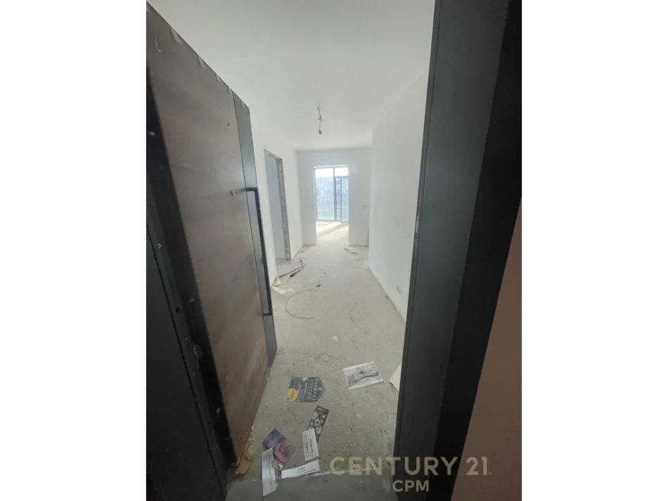 Tirane, jap me qera ZYRE+POST PARKIMI , 200 m² 3.000 € (Lake View Residences, Liqeni i Tiranës)