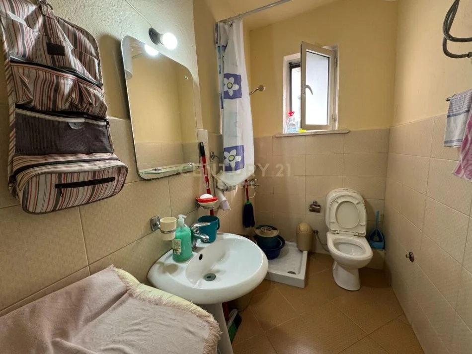 Tirane, jepet me qera apartament 2+1+Ballkon Kati 5, 58 m² 550 € (SHESHI WILLSON)