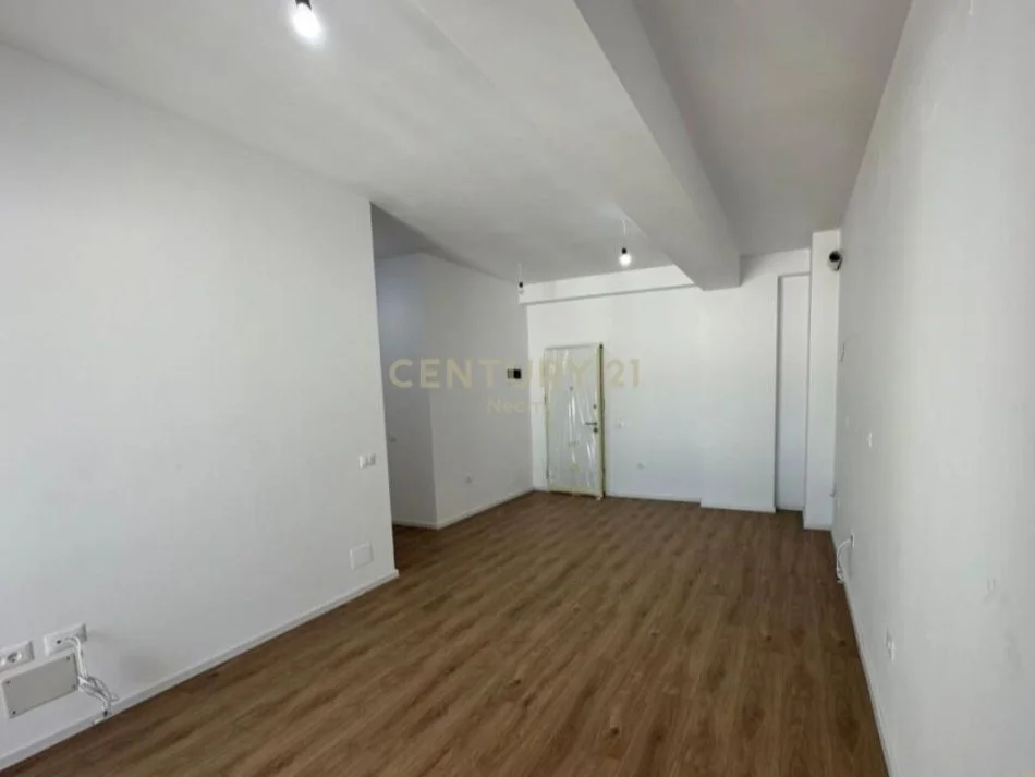 Tirane, shitet apartament 2+1+Aneks+Ballkon Kati 7, 89 m² 142.000 € (Neom109900)