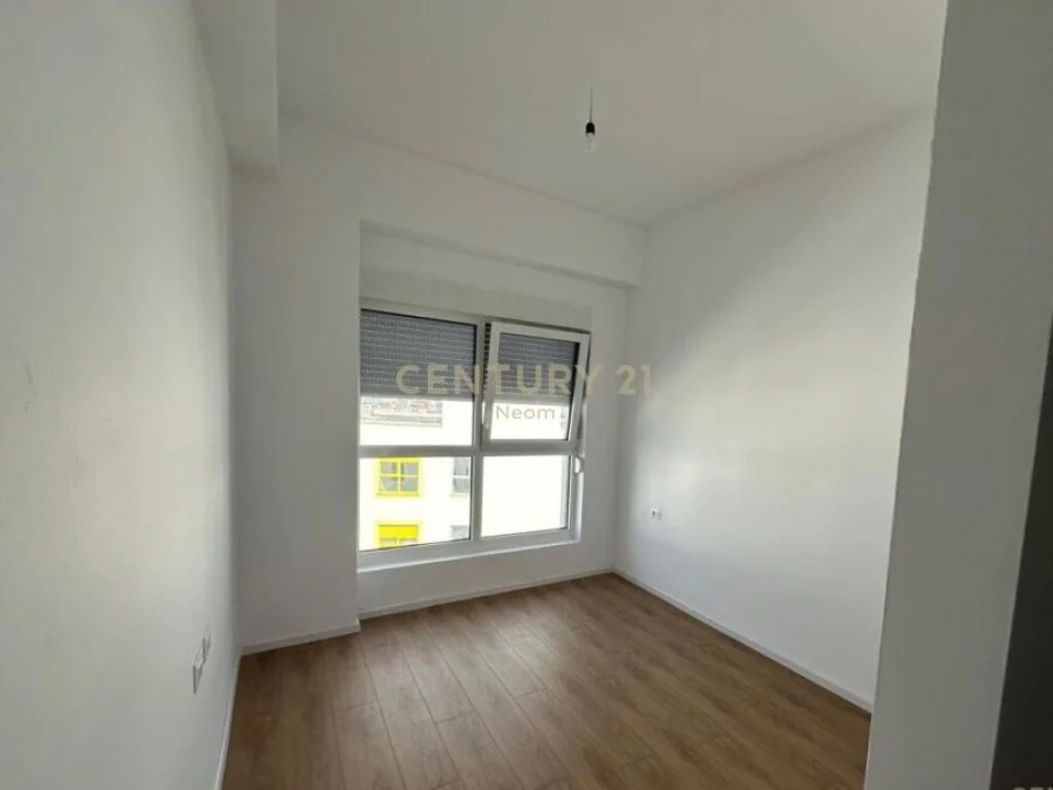 Tirane, shitet apartament 2+1+Aneks+Ballkon Kati 7, 89 m² 142.000 € (Neom109900)