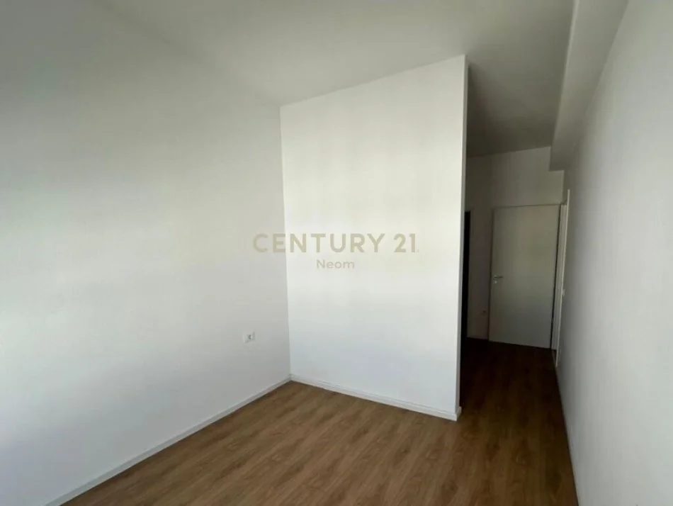 Tirane, shitet apartament 2+1+Aneks+Ballkon Kati 7, 89 m² 142.000 € (Neom109900)