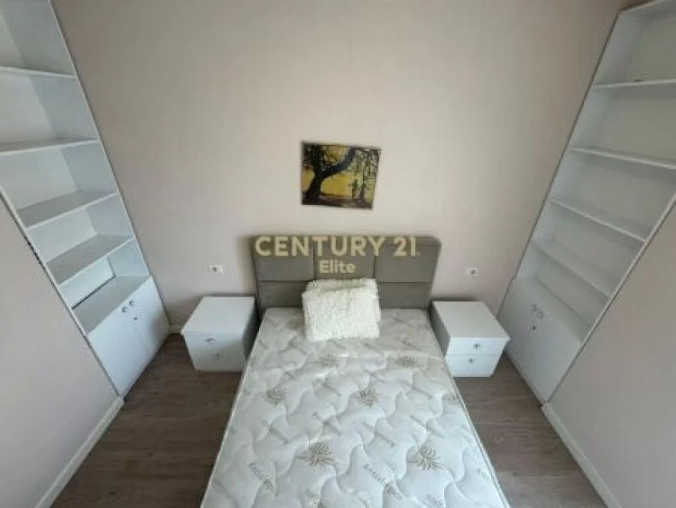 Tirane, jepet me qera 1+1 Kati 2, 56 m² 620 € (Tefta Tashko)