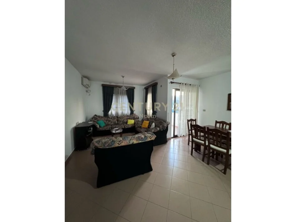 Tirane, jepet me qera apartament Kati 7, 100 m² 900 € 