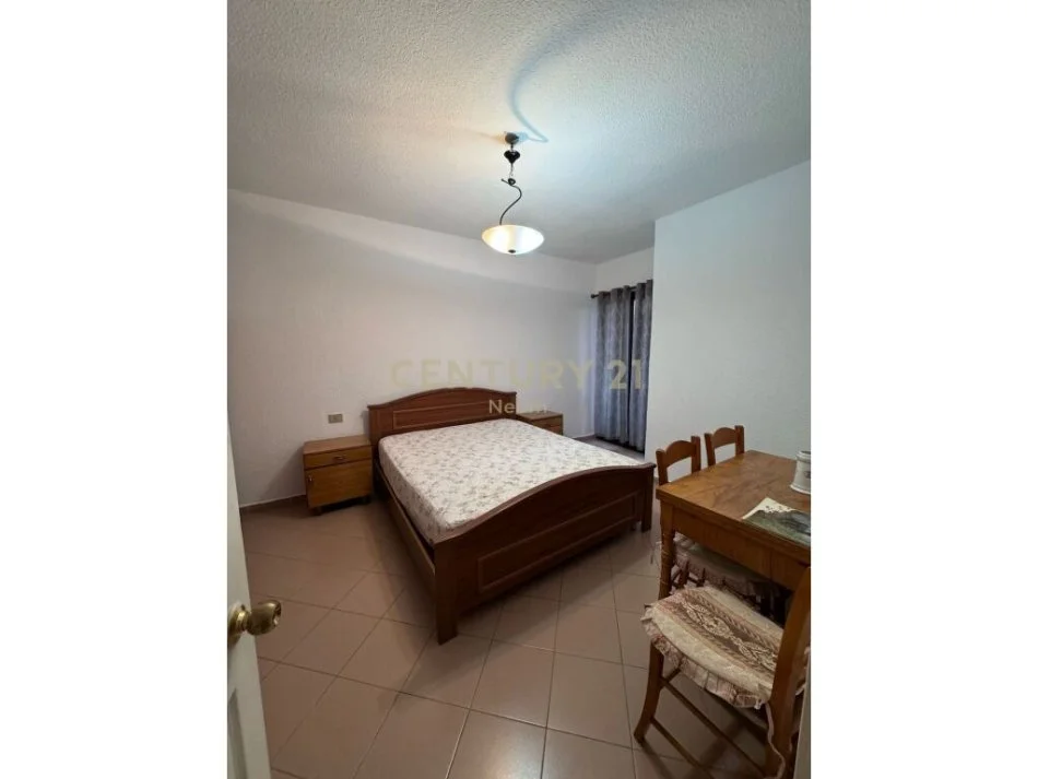 Tirane, jepet me qera apartament 2+1+Aneks+Ballkon Kati 7, 102 m² 900 € (Neom109952)