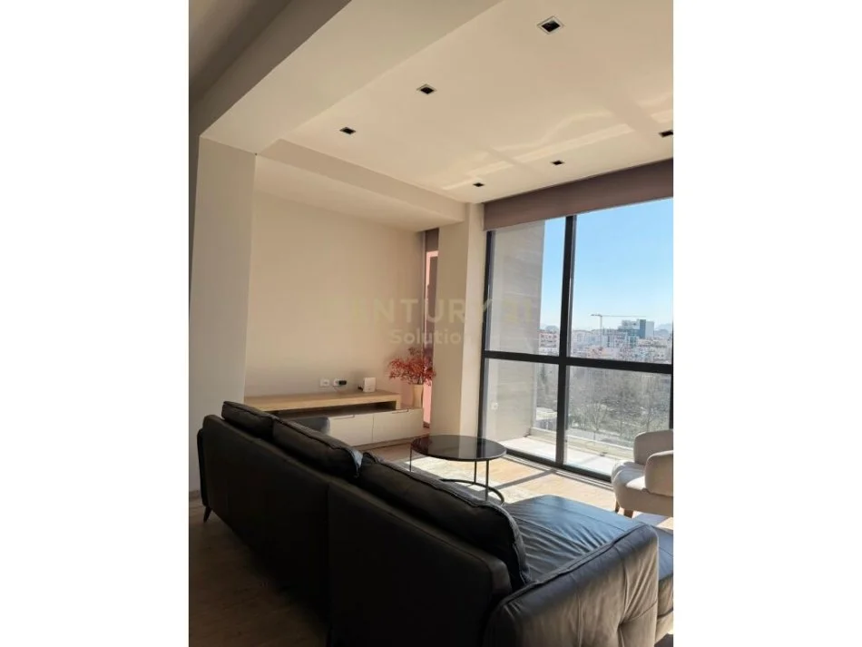 Tirane, jepet me qera apartament 2+1+Ballkon Kati 6, 110 m² 1.200 €