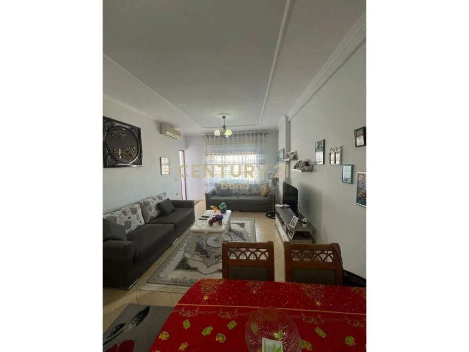 Tirane, shitet apartament Kati 5, 72 m² 115.000 € 