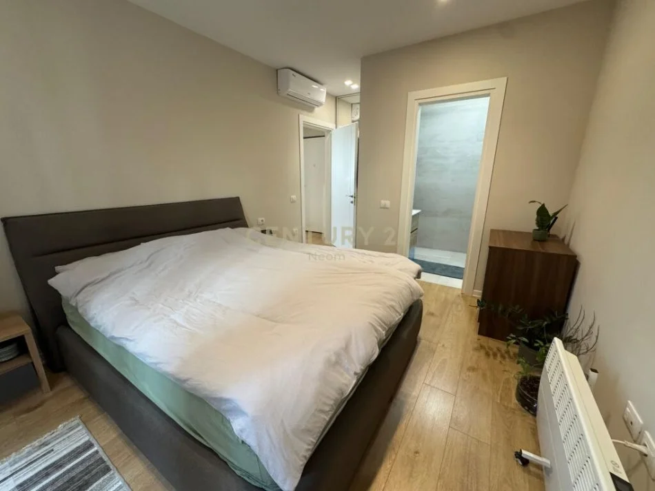 Tirane, shitet apartament 2+1+Aneks+Ballkon Kati 3, 93 m² 265.000 € (Neom110108)