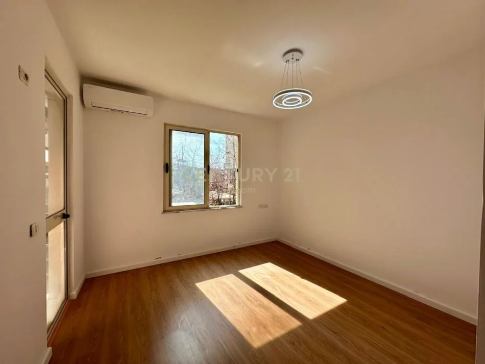 Tirane, shitet apartament 1+1+Aneks+Ballkon Kati 1, 71 m² 98.000 € (Neom110066)