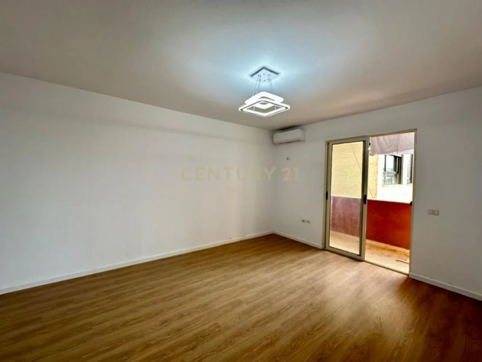 Tirane, shitet apartament 1+1+Aneks+Ballkon Kati 1, 71 m² 98.000 € (Neom110066)