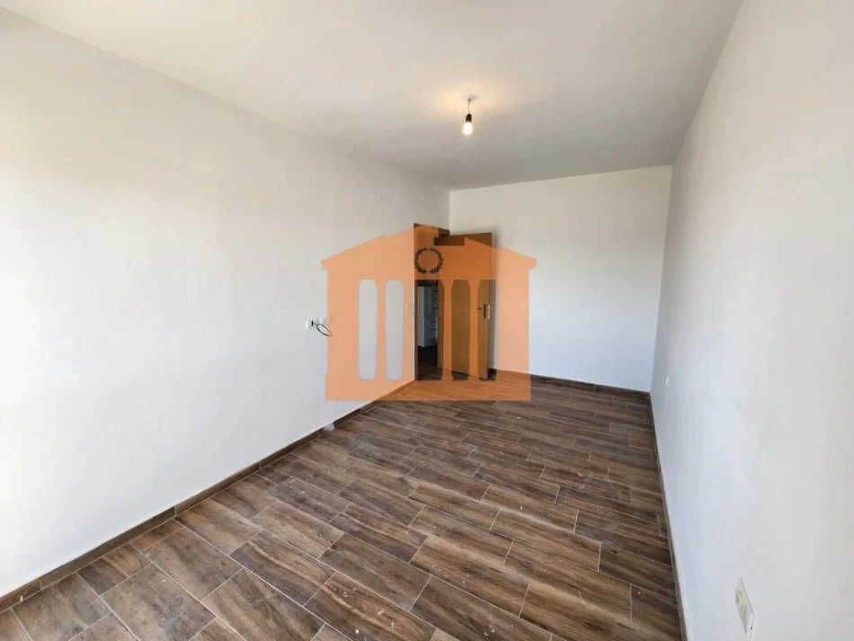 Durres, shitet apartament 2+1+Ballkon Kati 6, 95 m² 95.000 € 