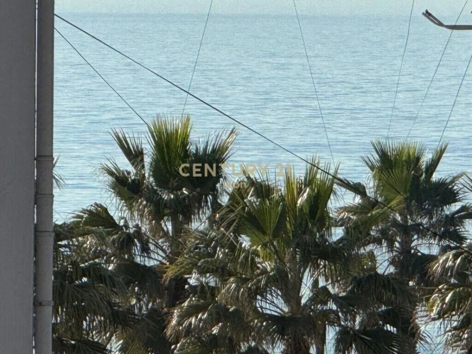 Tirane, shitet apartament , 131 m² 139.000 € 