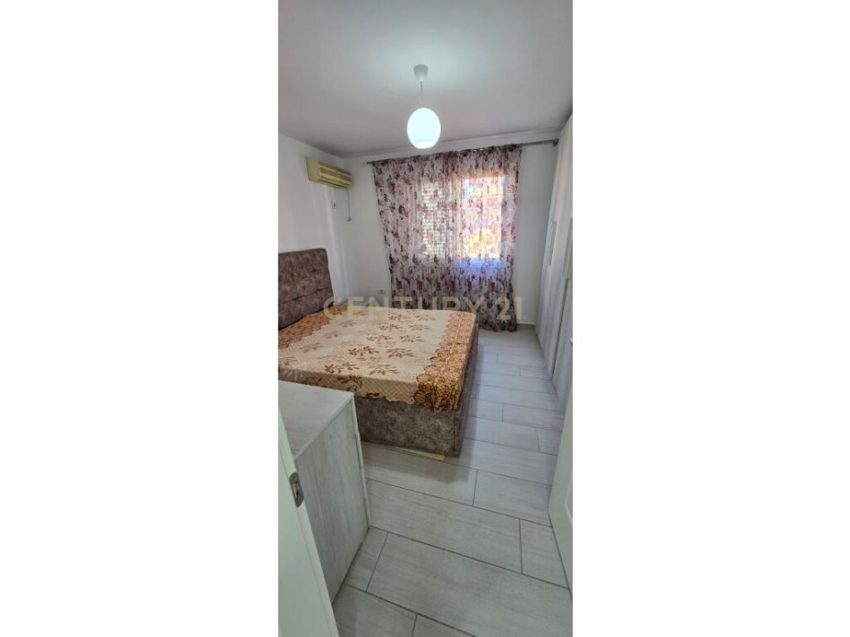 Tirane, shes apartament 2+1+Ballkon , 83 m² 1.258.000 € (ish parku)