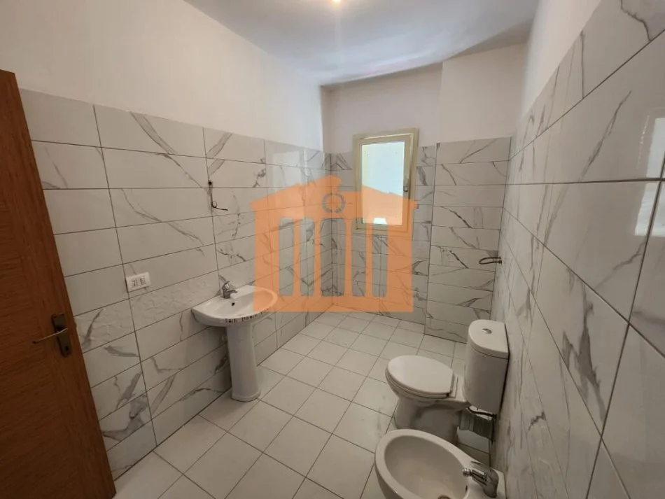 Durres, shitet apartament 2+1+Ballkon Kati 6, 95 m² 95.000 € 