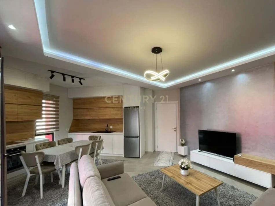 Tirane, jepet me qera apartament 2+1 Kati 6, 98 m² 800 € ("FARMACIA 10)