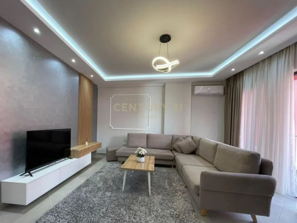 Tirane, jepet me qera apartament 2+1 Kati 6, 98 m² 800 € ("FARMACIA 10)