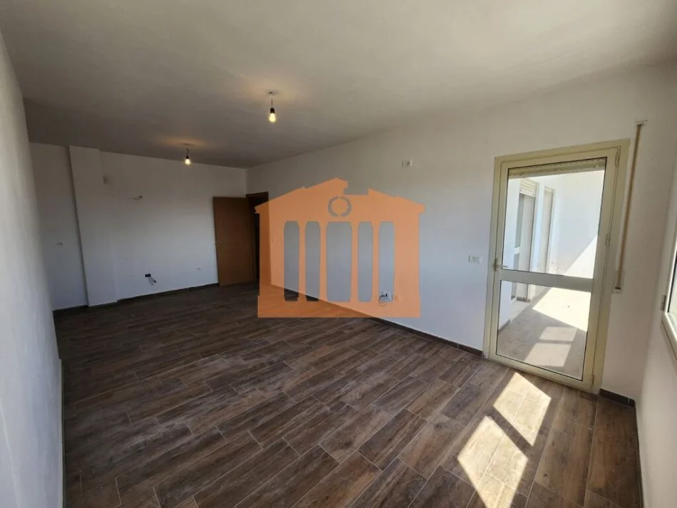 Durres, shitet apartament 2+1+Ballkon Kati 6, 95 m² 95.000 € 