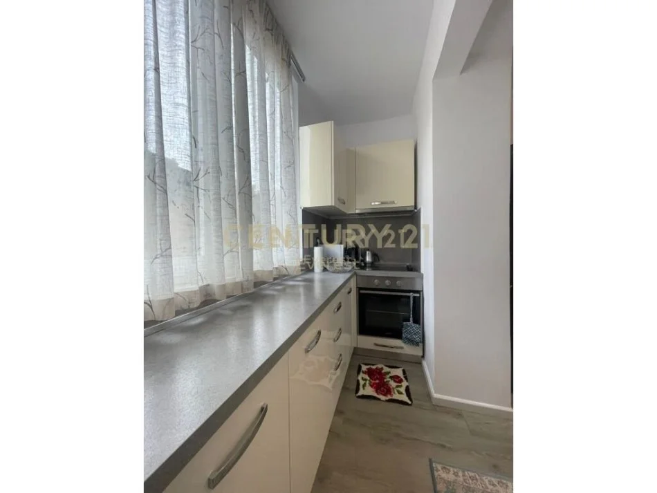 Tirane, shitet apartament 2+1 Kati 3, 69 m² 140.000 € (Vasil Shanto prane KESH-it)