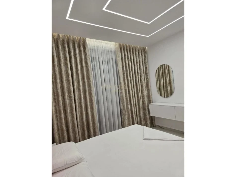 Tirane, jap me qera apartament 1+1 , 70 m² 600 € (Kodra e Diellit)