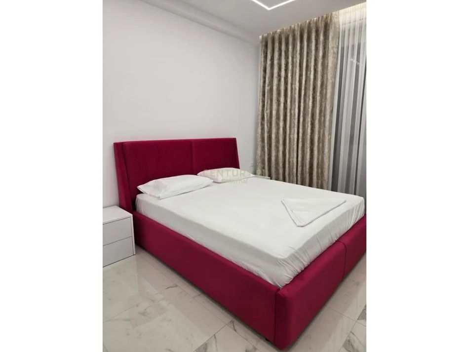 Tirane, jap me qera apartament 1+1 , 70 m² 600 € (Kodra e Diellit)