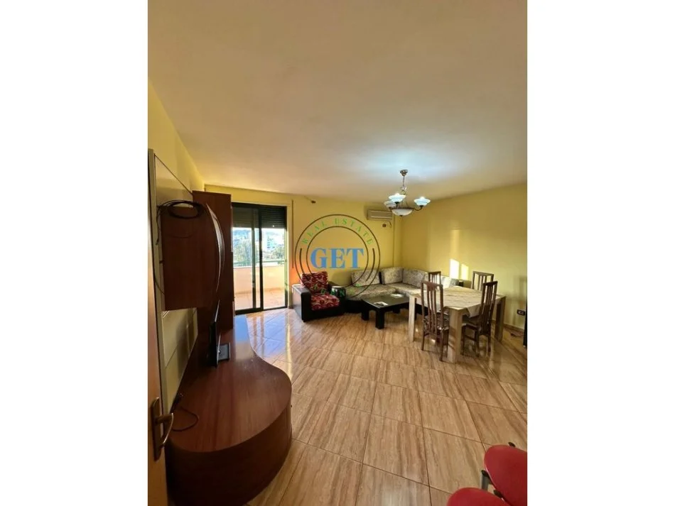 Durres, jepet me qera apartament 1+1 Kati 5, 76 m² 350 € (Plazh)