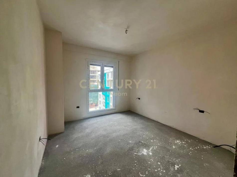 Tirane, shitet apartament 2+1+Aneks+Ballkon Kati 4, 112 m² 128.600 € (Neom110448)