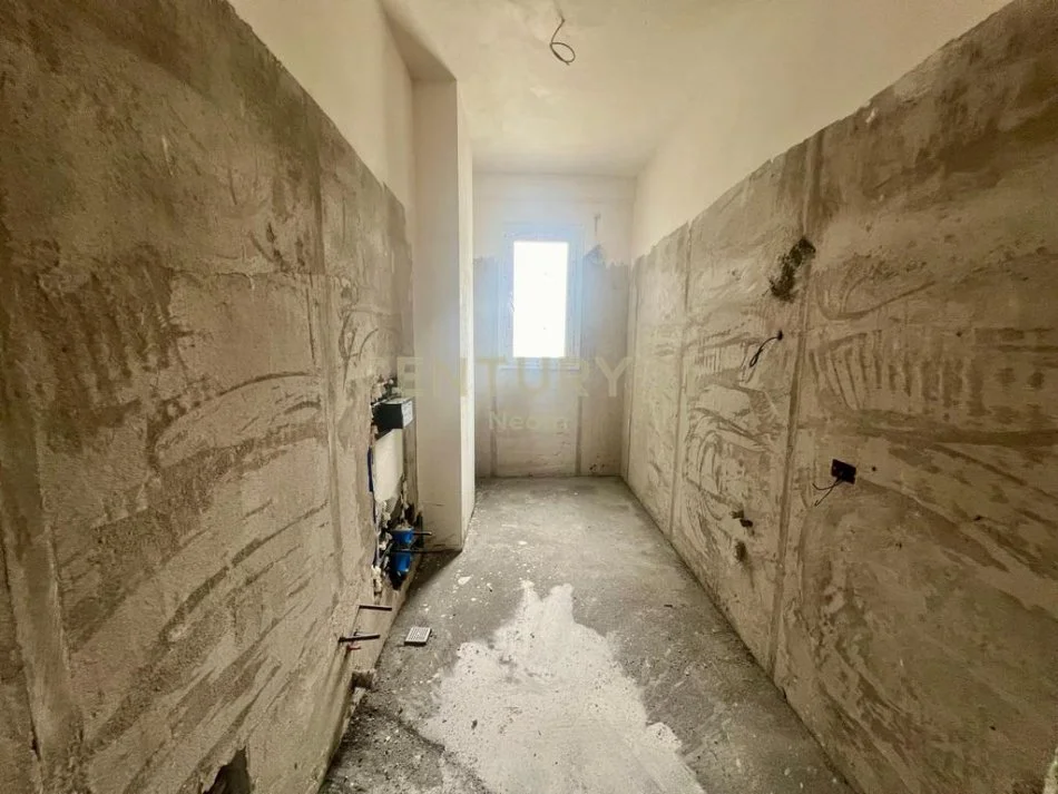 Tirane, shitet apartament 2+1+Aneks+Ballkon Kati 4, 112 m² 128.600 € (Neom110448)