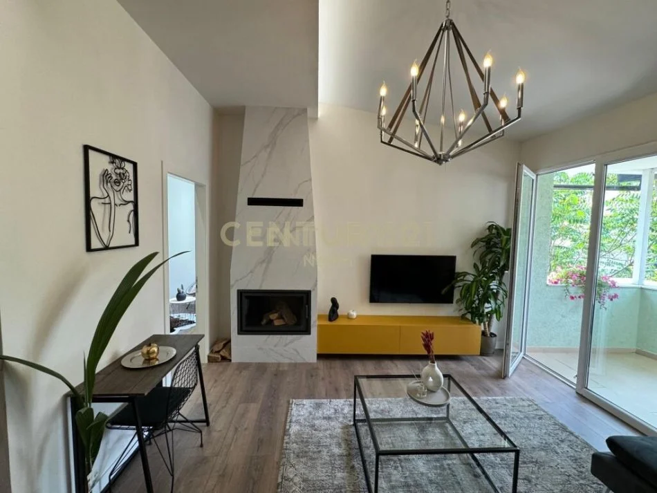 Tirane, jepet me qera apartament 1+1+Aneks+Ballkon Kati 6, 74 m² 600 € (Neom110522)