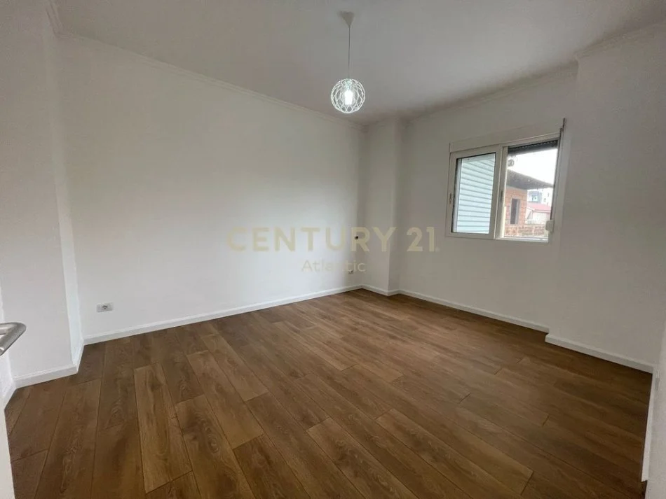 Durres, shitet apartament 2+1 Kati 1, 57 m² 80.000 € 