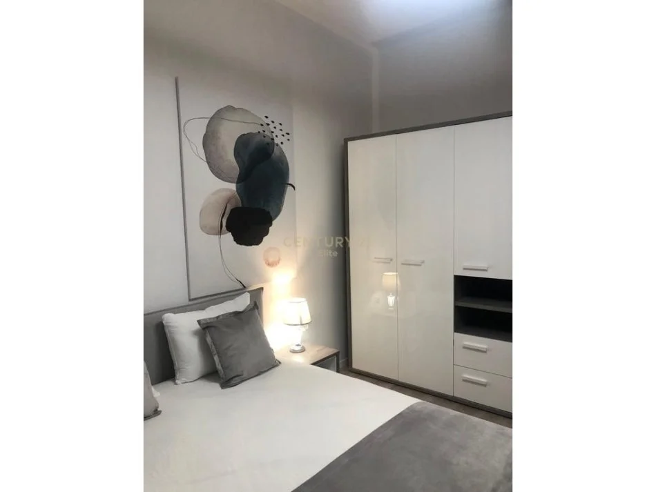 Tirane, jepet me qera apartament 1+1 Kati 5, 75 m² 1.100 € (Deliorgji)