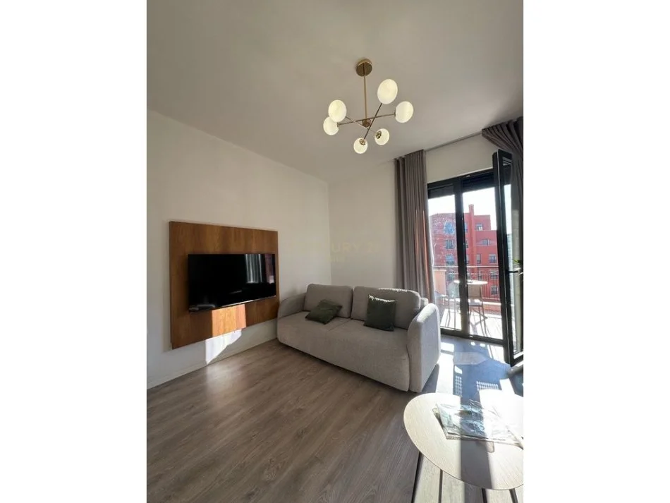 Tirane, jap me qera apartament 1+1+POST PARKIMI+Ballkon , 75 m² 1.100 € (Kompleksi Delijorgji)