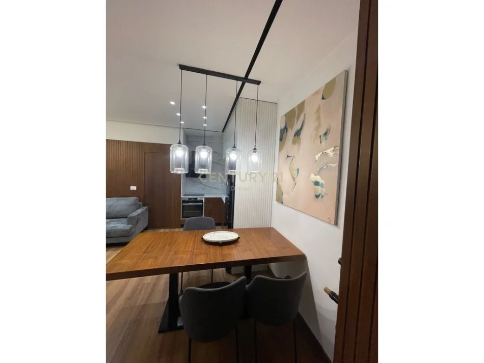 Tirane, shitet apartament Kati 8, 96 m² 198.000 € 