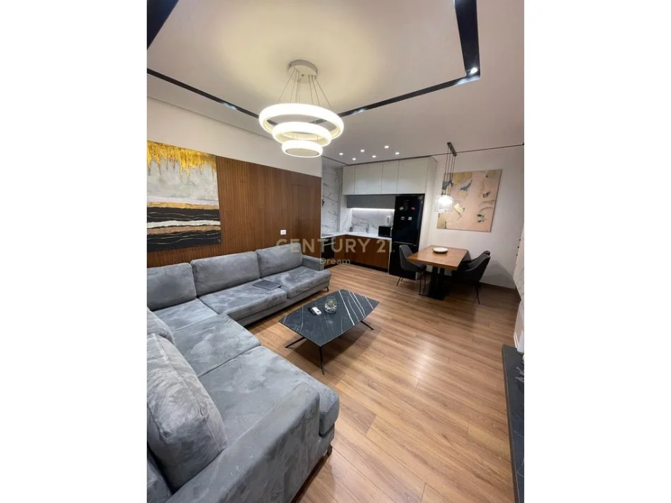 Tirane, shitet apartament Kati 8, 96 m² 198.000 € 