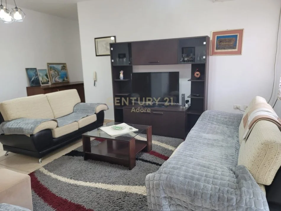 Tirane, jap me qera apartament 2+1 , 120 m² 600 € (Kodra e Diellit)