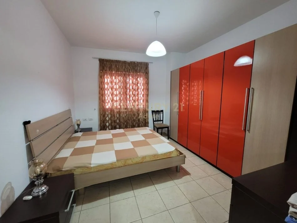 Tirane, jap me qera apartament 2+1 , 120 m² 600 € (Kodra e Diellit)