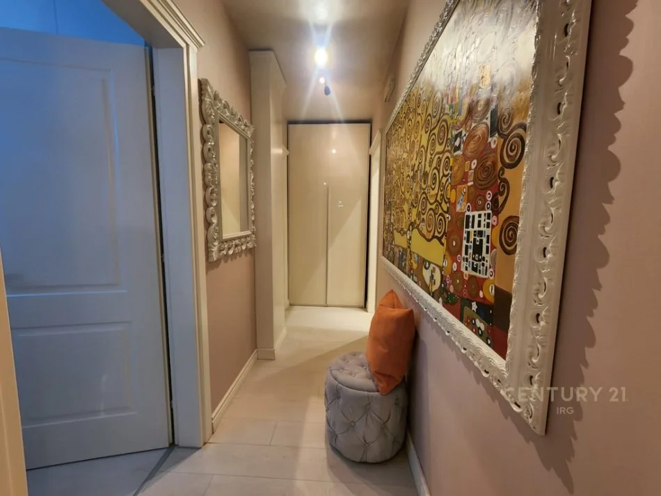 Tirane, jap me qera apartament 2+1+POST PARKIMI , 104 m² 1.500 € (kopshit Zoologjik)