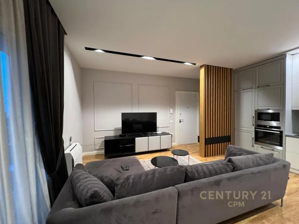 Tirane, jap me qera apartament 1+1+Ballkon , 70 m² 650 € (Kopshti Botanik)