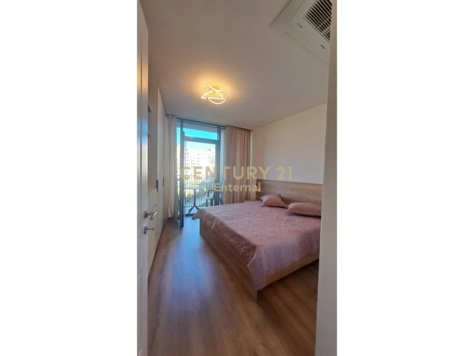 Tirane, jap me qera apartament 1+1+Post Parkimi+Ballkon , 68 m² 1.200 € (Rruga e Kosovareve)