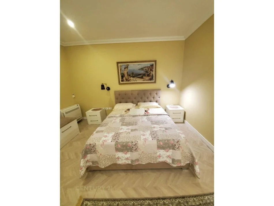 Tirane, jepet me qera apartament 2+1 Kati 1, 71 m² 800 € (Rruga e Dibres)