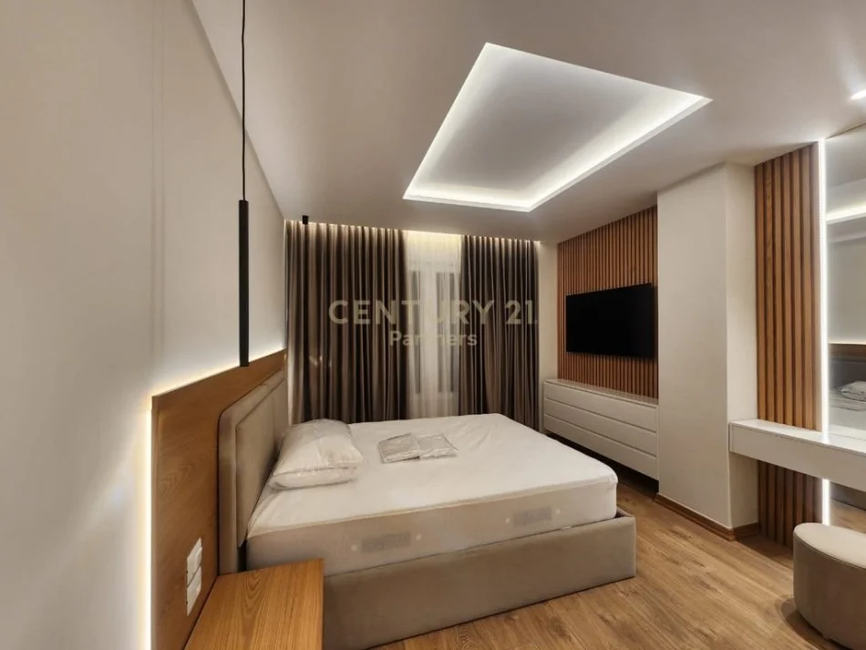 Tirane, jap me qera apartament 2+1 , 99 m² 1.200 € (Kopshtit Zoologjik)