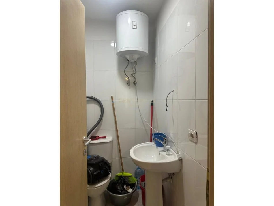 Tirane, jap me qera apartament 2+1+Ballkon , 100 m² 560 € (KOPSHTI ZOOLOGJIK)