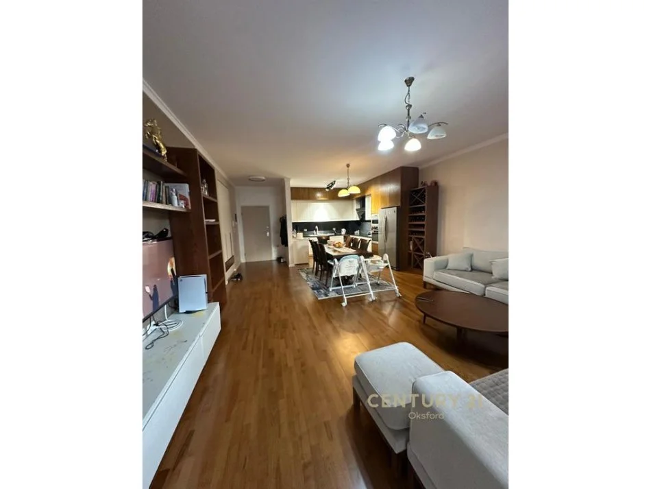 Tirane, shes apartament 3+1+3 , 185 m² 315.000 € (KOPSHTI BOTANIK)