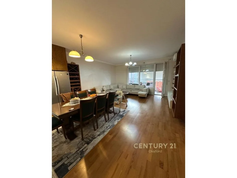 Tirane, shes apartament 3+1+3 , 185 m² 315.000 € (KOPSHTI BOTANIK)