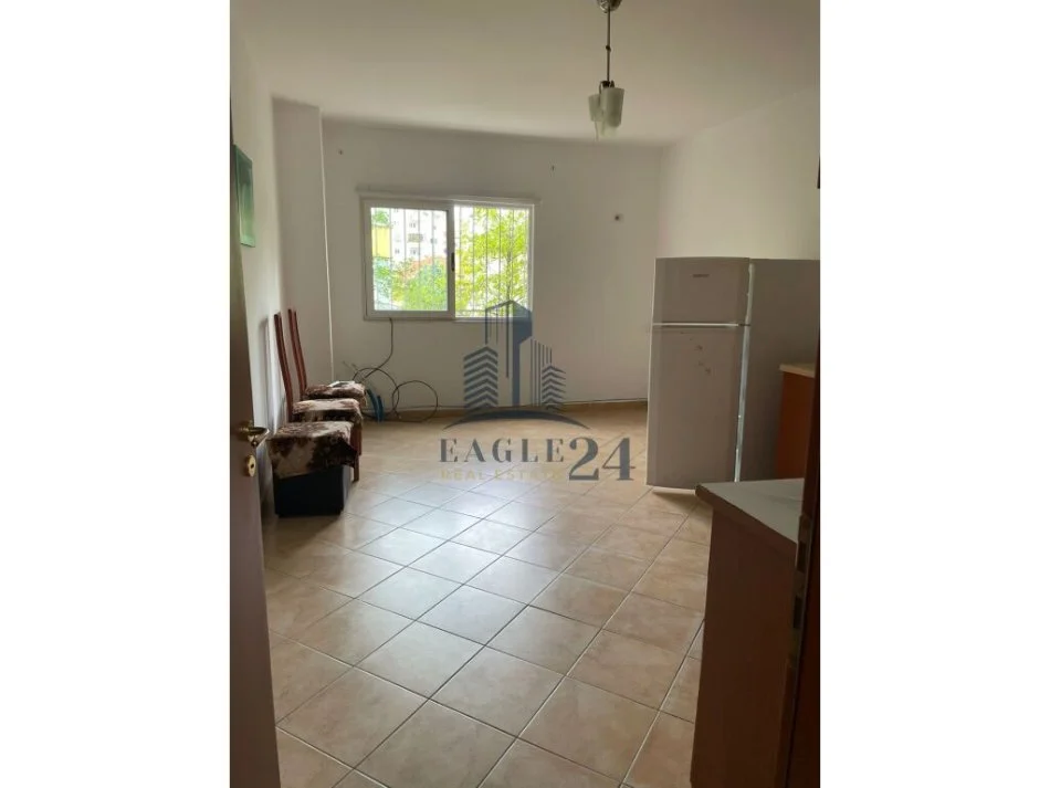 Shqiperi, shitet apartament 1+1, Kati 1, 68 m² 122,500 € (Komuna Parisit)